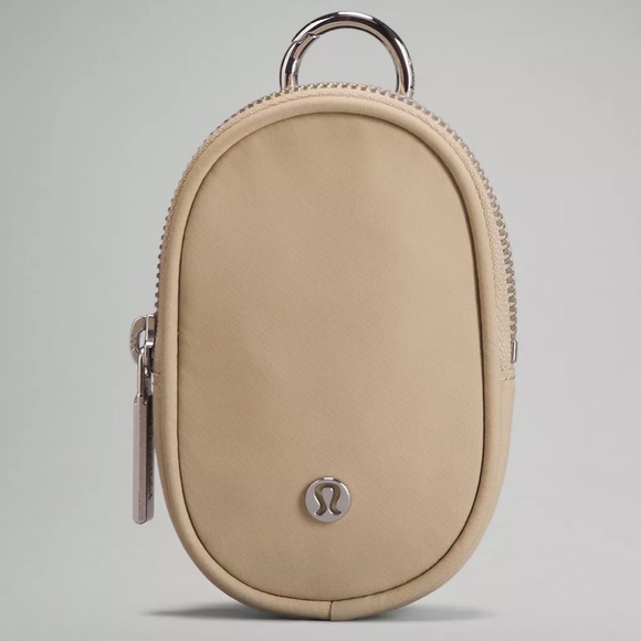 Lululemon Crossbody with Nano Pouch 2L Trench New with Tags Tan Sand Neutral - Picture 7 of 16